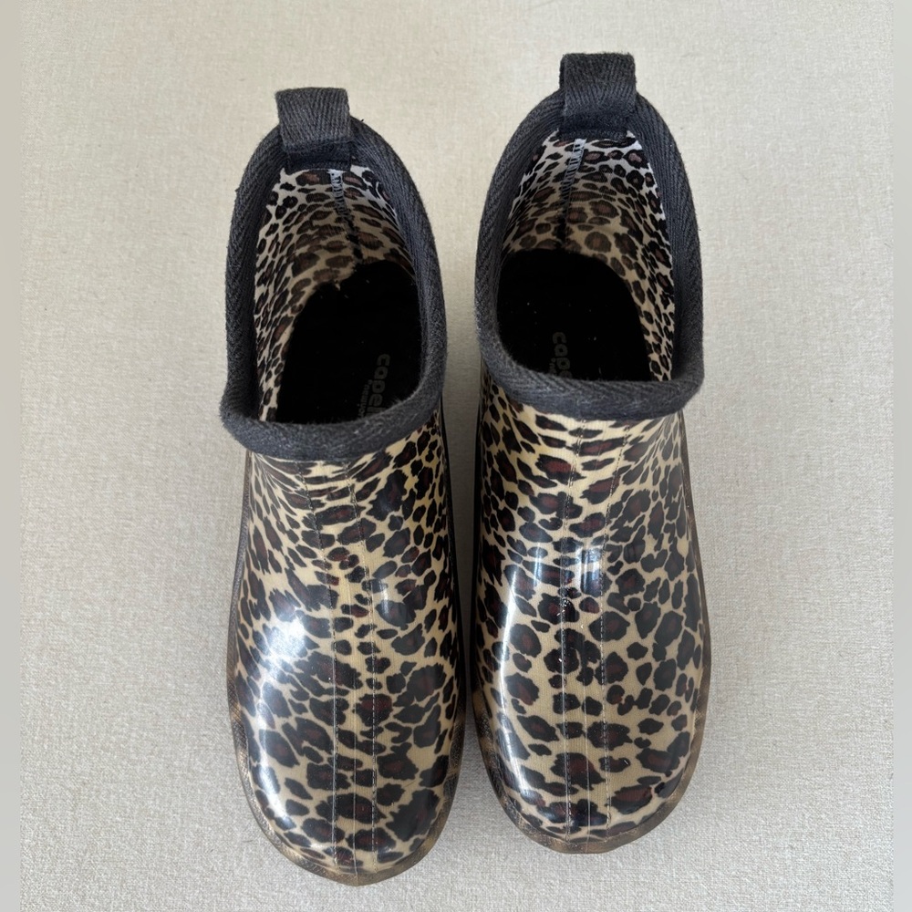 Capelli Rain ankle boots booties leopard size 7 rubber RN#86183